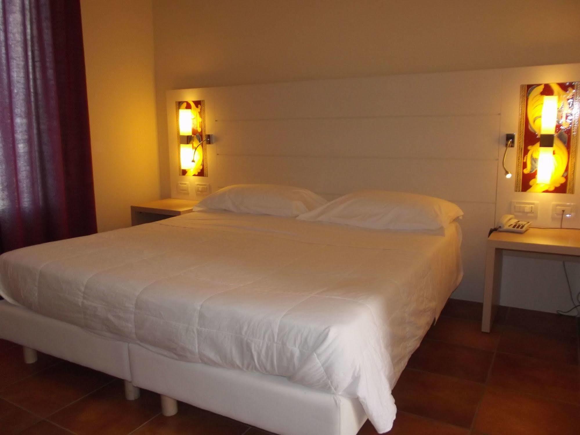 Parco Degli Aromi & 4*